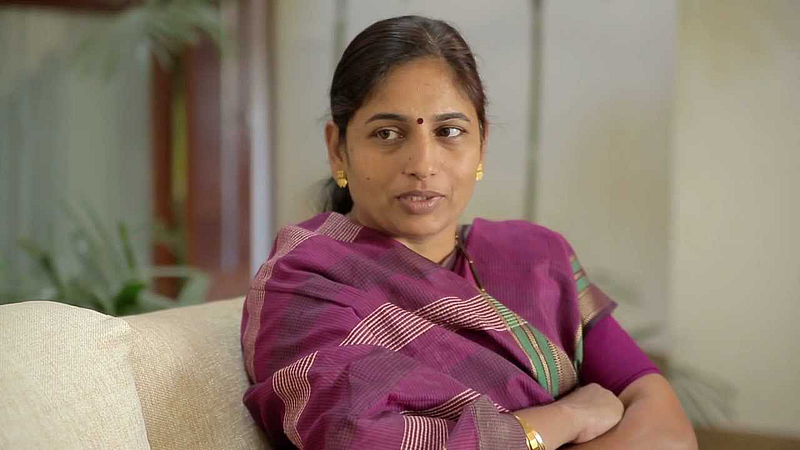 Seema Hire
