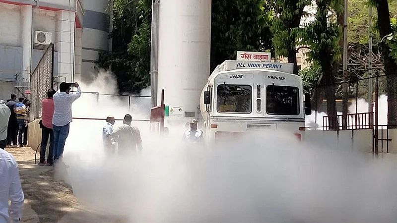 nashik oxygen leak