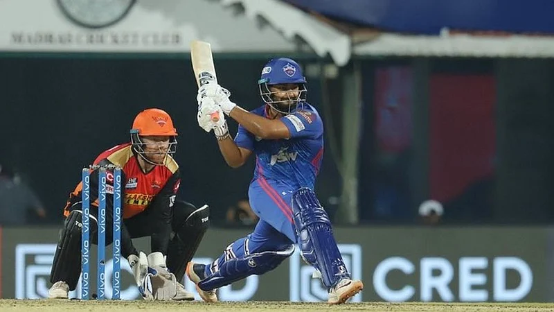 SRH VS DC