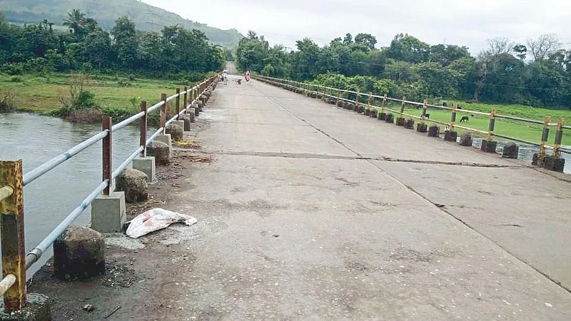 Nerale Bridge