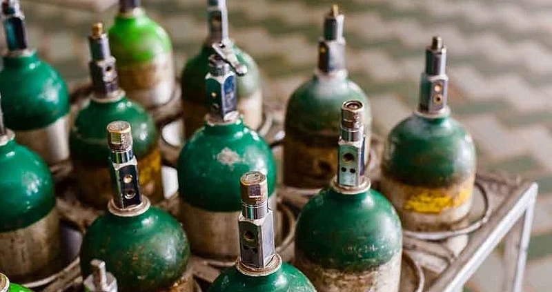 oxygen cylinder