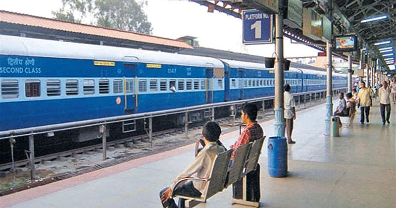 कोरोनाच्या प्रादुर्भावामुळे आणखी चार रेल्वेगाड्या रद्द