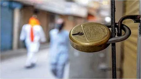 कडक लॉकडाउनमध्येही दुकाने राहणार का सुरू? 1 मेपर्यंत उघडण्याचे नवे आदेश