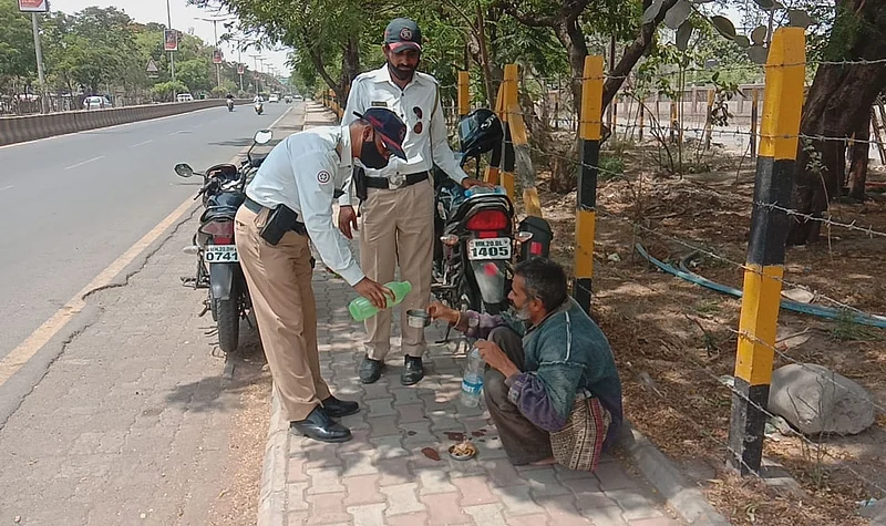 traffic police good work