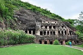 Undavalli cave