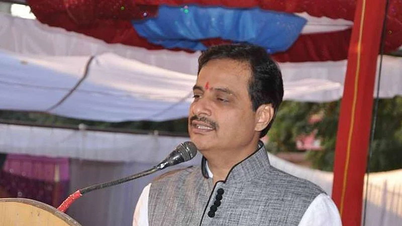 डॉक्टरांवरील कारवाईतून प्रशासनाने काय साध्य केले?-डॉ. रणजित पाटील
