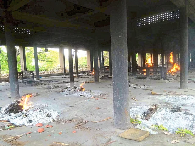 Many bodies are being cremated at the same time at Panchavati in Nashik