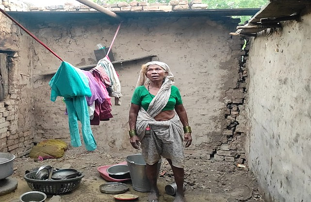 जोरदार वादळी वाऱ्याने घरांची पडझड,औरंगाबाद तालुक्यात एक जण जखमी