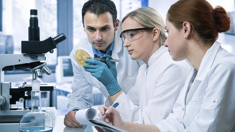 Virologist