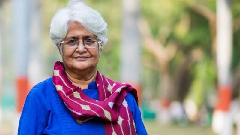 दिग्दर्शिका सुमित्रा भावे काळाच्या पडद्याआड