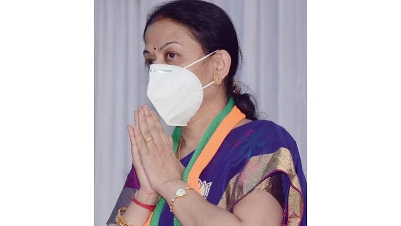 बेळगावात भाजपच्या मंगला अंगडींचा ऐतिहासिक विजय; कॉंग्रेसच्या जारकीहोळींची अखेरच्या क्षणी हार