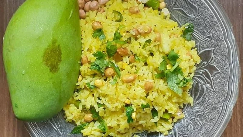 उन्हाळ्यात काही हलकेसे खावेसे वाटते. मग कोणत्या रेसिपीज ट्राय करावी? जाणून घ्या