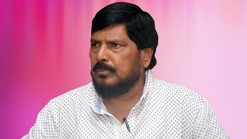 जनतेसाठी काहीतरी करुन दाखवा; आठवलेंची राज्यसरकावर टीका