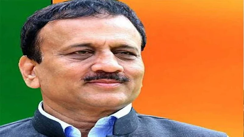 girish mahajan