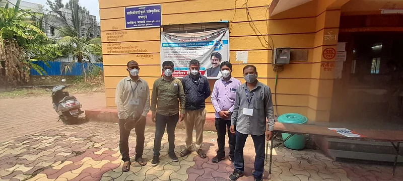 पुण्यातील तरुणांनी घेतला रुग्णसेवेचा वसा; हजारो रुग्णांना मिळतोय आधार