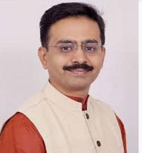 खा. राजीव सातव