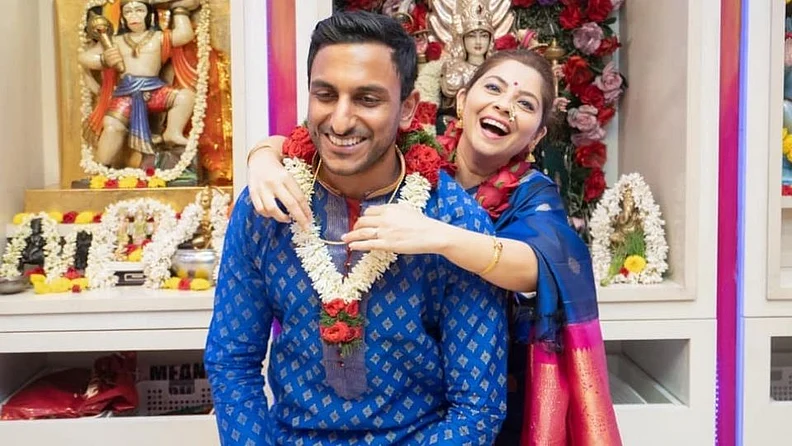 सोनाली आणि कुणाल जून किंवा जुलै महिन्यात लग्न करणार होते. मात्र लॉकडाउन आणि कोरोनाच्या दुसऱ्या लाटेमुळे त्यांचा प्लॅन बदलला.