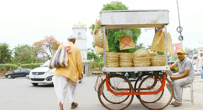 बुरुड समाजाची अवस्था (छायाचित्र- प्रमोदसिंह ठाकूर)