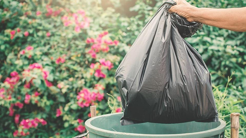 सावधान! बेशिस्तपणे कचरा फेकाल तर फेसबुकवर दिसाल