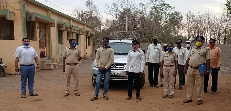 Forest department arrests two poachers in Indapur trying to hunt Bengal Fox