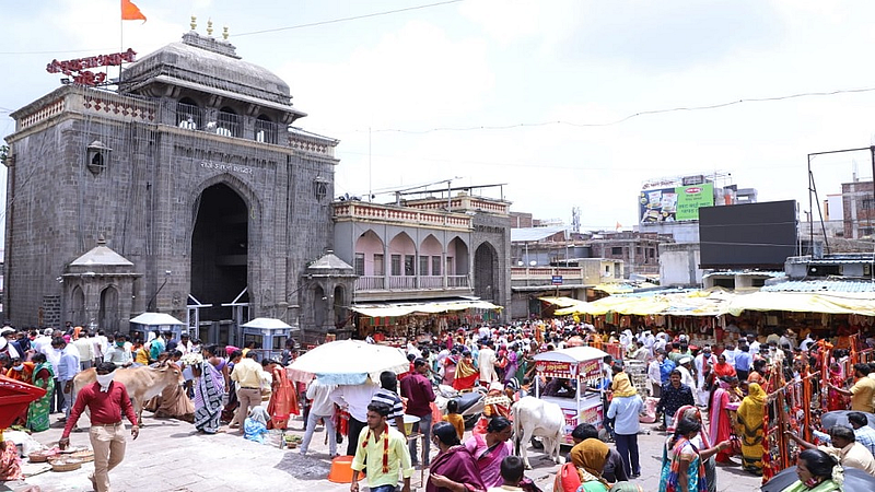 तुळजापुरात भाविकांना नियमांचा अडथळा