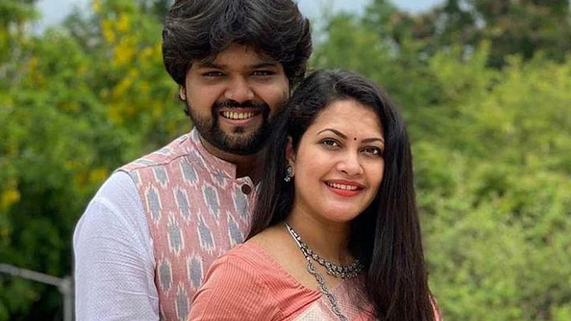 Priyanka Barve and Sarang Kulkarni