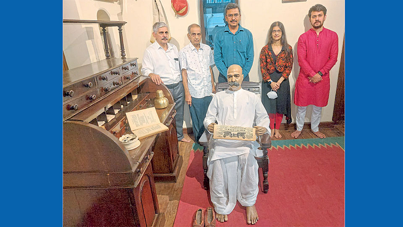 Lokmanya Tilak Statue