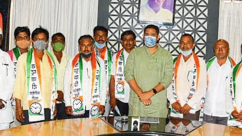 rajendra Khilari joins NCP