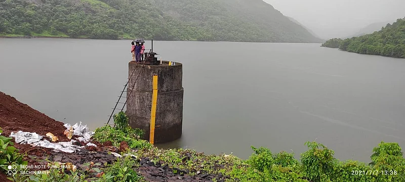 दिलासा; पणदेरी धरणातील पाणी कमी करण्यात यश; यंदा पाणीसाठा नाही