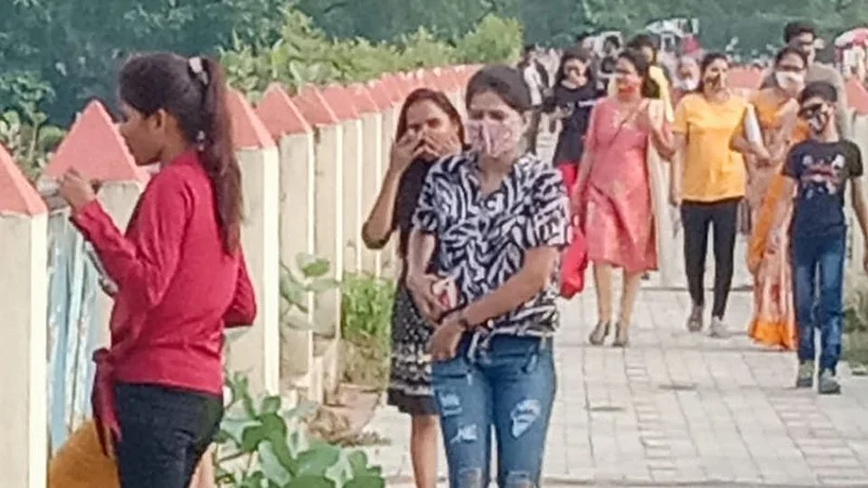 नागपुरात तिसऱ्या लाटेला जल्लोषात निमंत्रण! प्रेमीयुगुलांची पार्टी