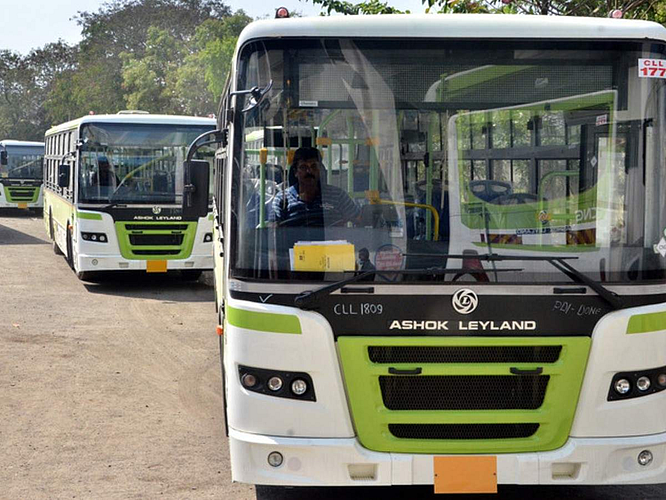 nashik bus