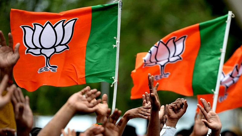 BJP Leaders Detained Amravati Stone Pelting Case