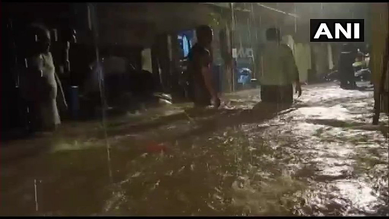मुंबईत पावसाचा हाहा:कार, 14 जणांचा मृत्यू