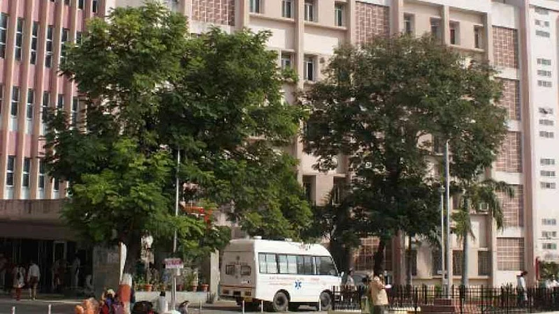 सुपर स्पेशालिटीमध्ये किडनीग्रस्तांना प्रत्यारोपणाची प्रतीक्षा