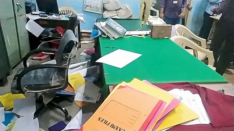 Shivsena office bearers vandalized Office