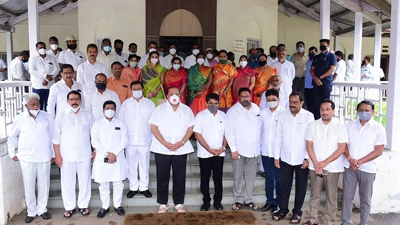 Kolhapur ZP: विषय समित्यांवर शिवसेना , अपक्ष सदस्याला संधी