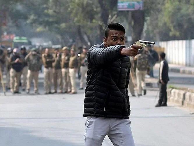 "हेट स्पीच देणं नवी फॅशन झालीय; असे लोक कोरोनापेक्षाही घातक"