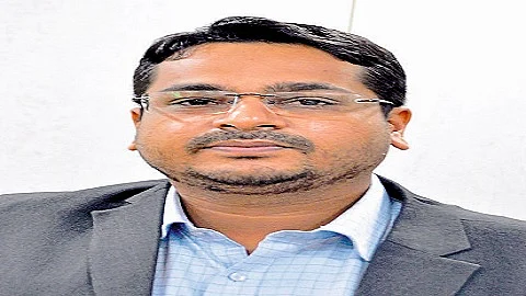 जालन्याचे जिल्हाधिकारी विजय राठोड