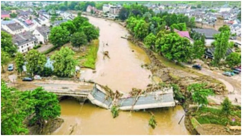 भाष्य : अस्मानी संकट, की कर्माची फळं?
