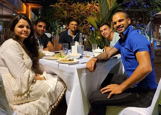 Dravid Bhuvneshwar adn Dhavn