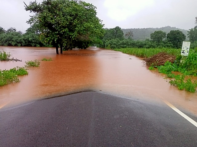 दुपारी 12 चे Update - जिल्ह्यातील कोणते मार्ग बंद; वाचा सविस्तर
