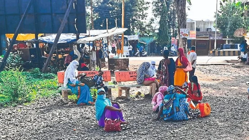 नागभीडकरांना रोजचाच मनस्ताप! दोन किलोमीटरवरील स्थानक कुचकामी