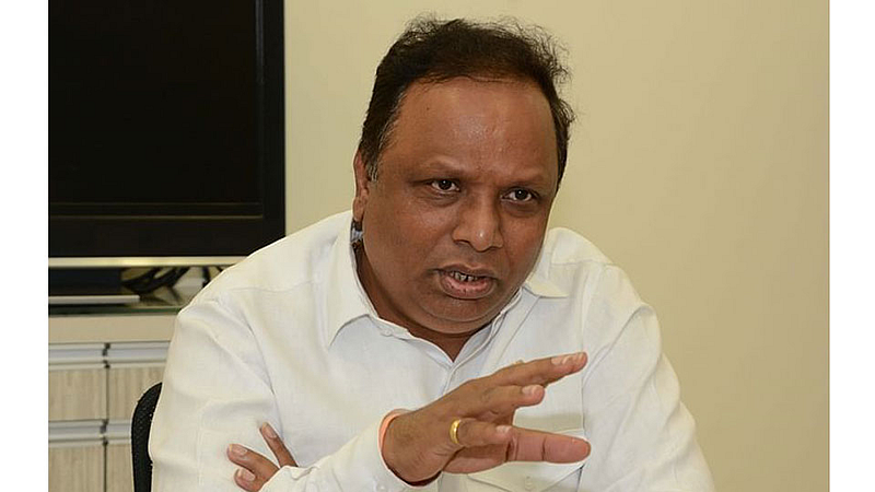Dr Aashish Shelar