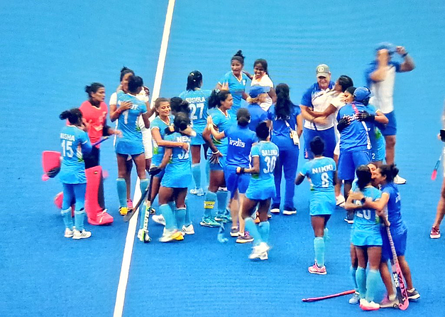भारतीय महिला हॉकी संघाने Tokyo Olympics मध्ये पहिल्यांदाच उपांत्य फेरीत दाखल होत नवा इतिहास रचला आहे