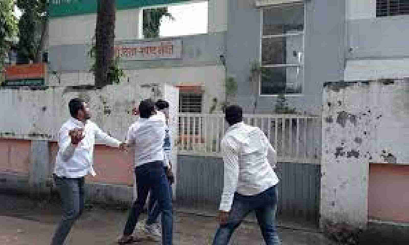 भाजप कार्यालय तोडफोड प्रकरणी अखेर