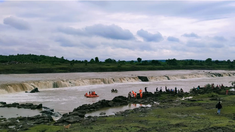 Wardha River
