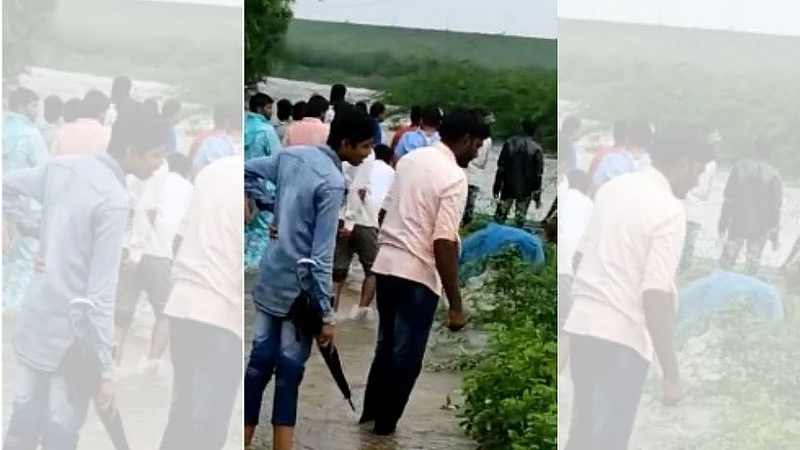 अडकले आजोबा नातू