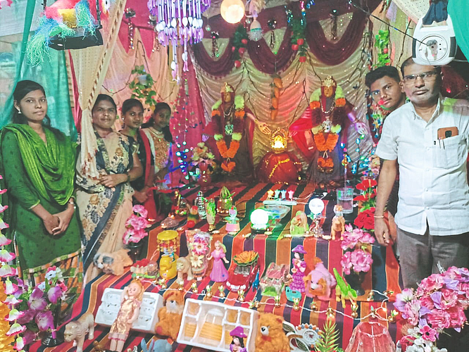 हिंदू-मुस्लिम एकतेचे उदाहरण! शेख कुटुंबीय करतात गौराईची पूजा