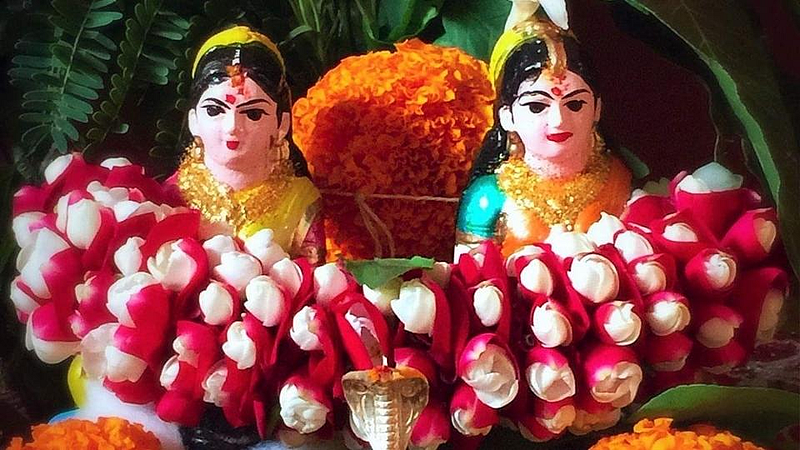 Hartalika Teej 2021: या पद्धतीने करा हरतालिकेची पूजा