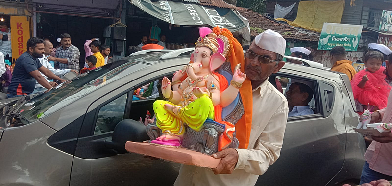 बाप्पाच्या आगमनामुळे कोरोनाकाळात नवचैतन्य! निपाणीसह परिसरात स्वागत